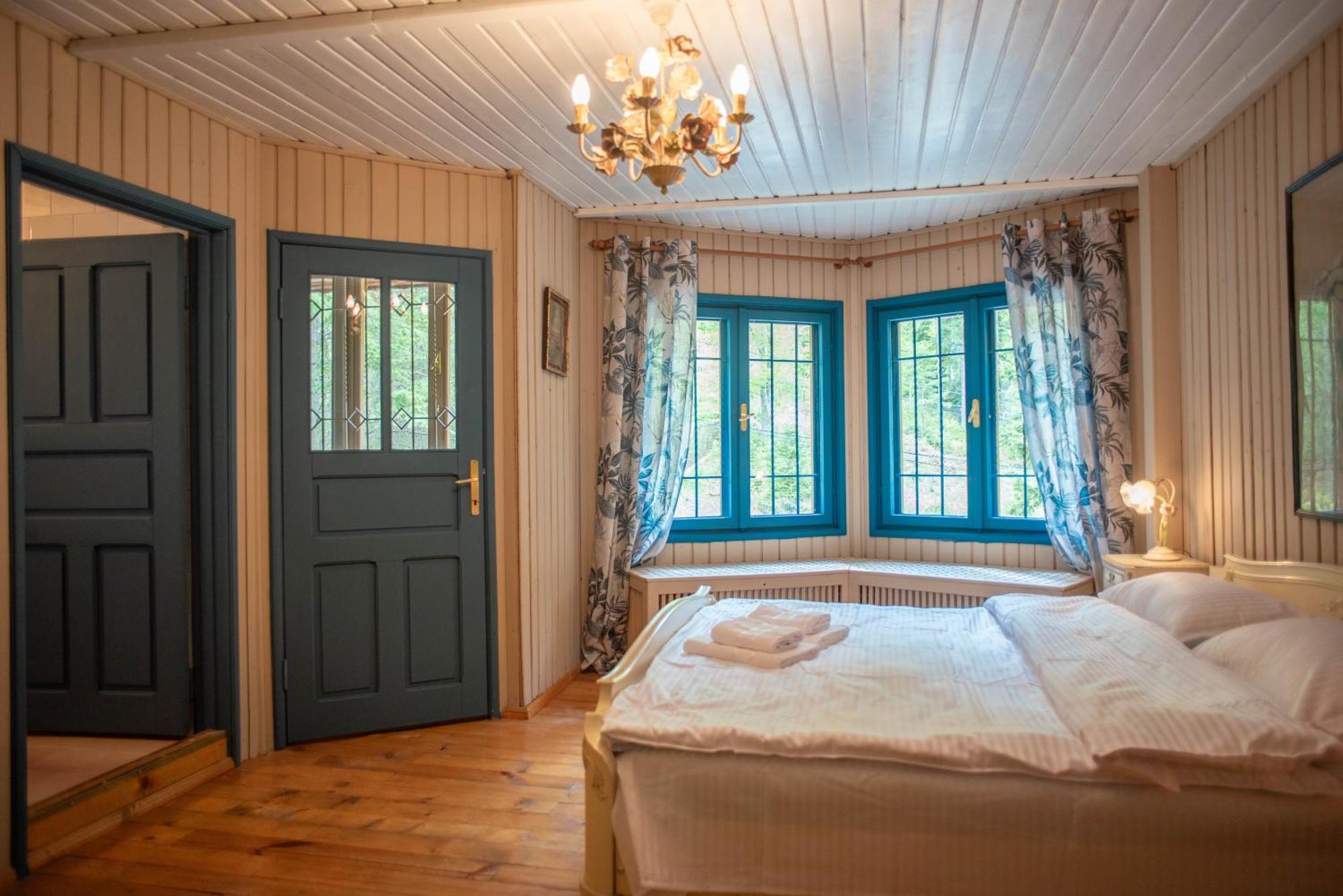 Villa Sara In Sinaia Near Peles & Gondola Kültér fotó